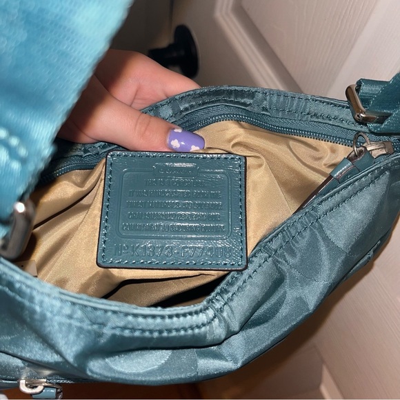 Coach Blue Crossbody Bag with Tan Interior, like new - Picture 7 of 11